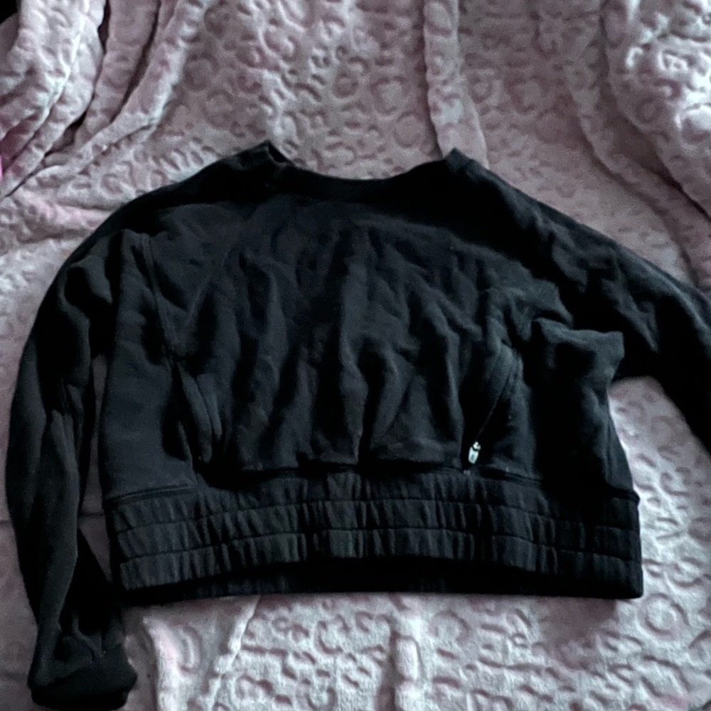 Free people black sweater with pockets